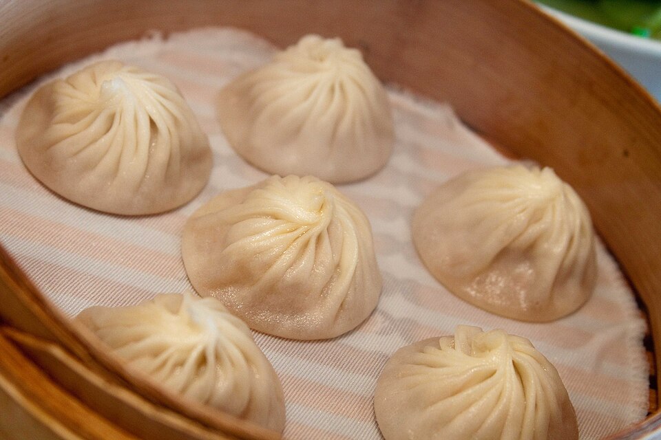 Reference photo of xiaolongbao, not a Wang Bao He dish photo